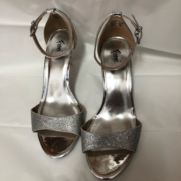 Silver Shiny and Glittery Short Heel - Picture 2 of 3